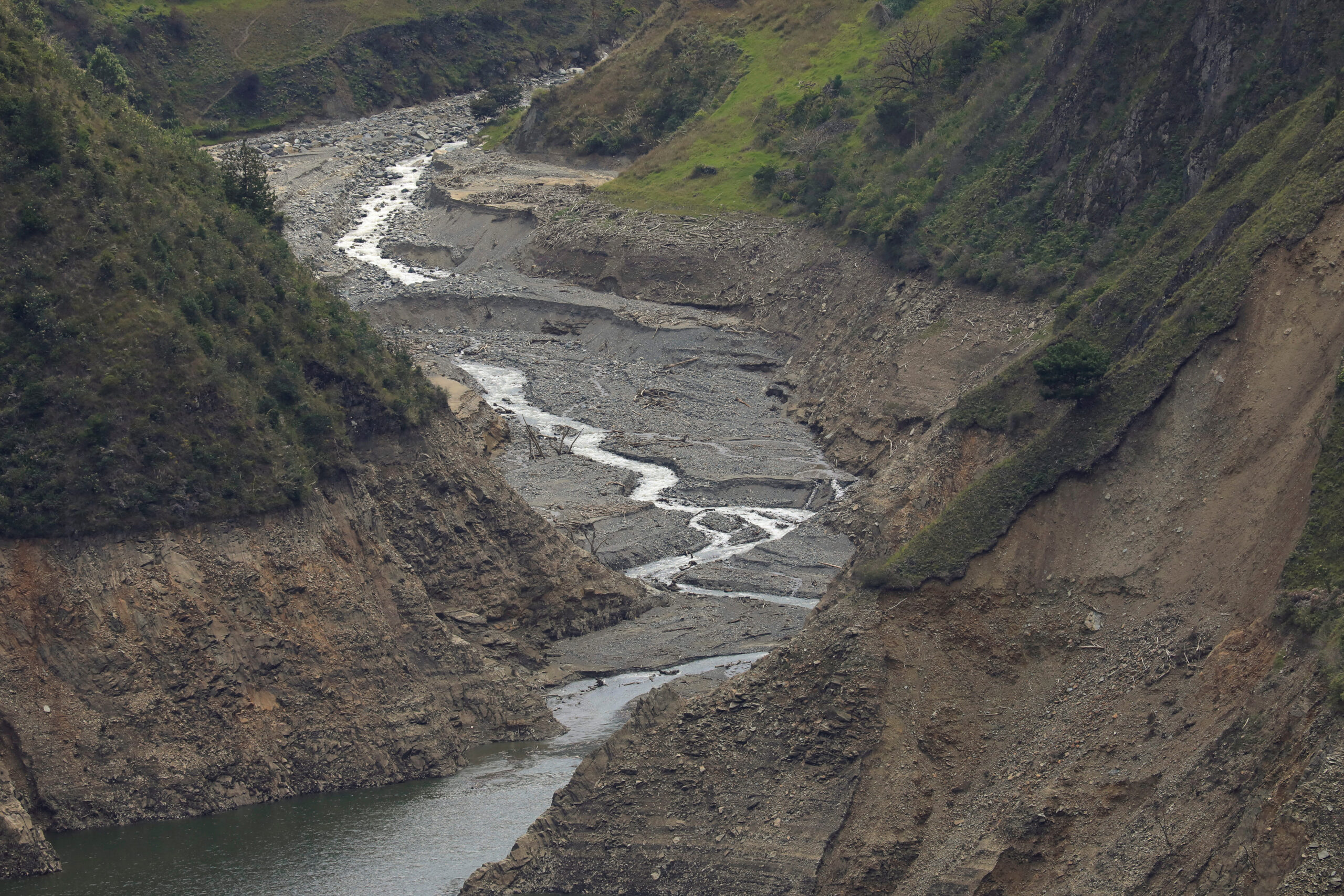 Ecuador cuts power in half of its provinces amid historic drought – Reuters Canada